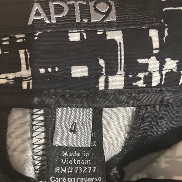 APT.9 WOMEN’s BLACK & WHITE MID RISE CAPRI PANTS Sz- 4 - Picture 4 of 6